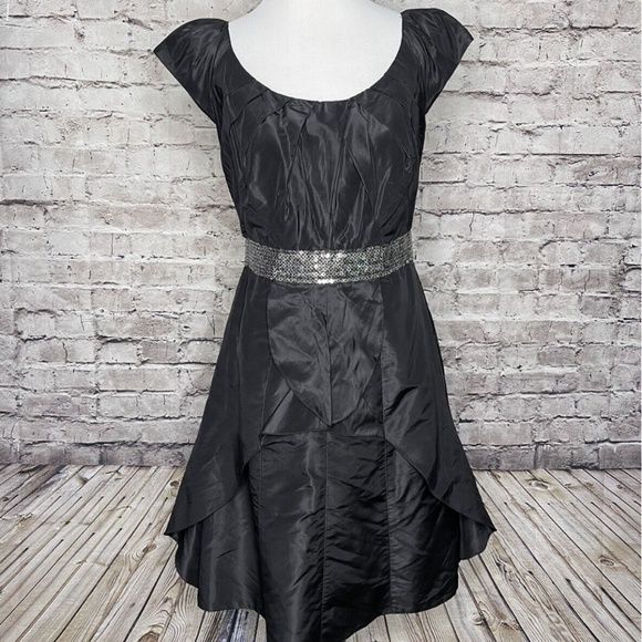 Carmen Marc Valvo Black Pleated Sequin Dress - Picture 1 of 10